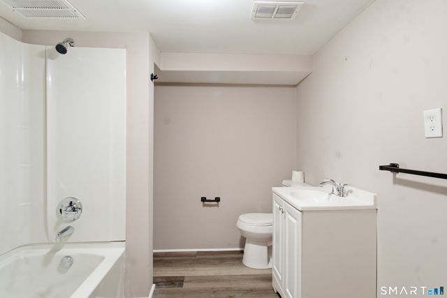 1735 Ella T Grasso Boulevard, New Haven, CT 06511