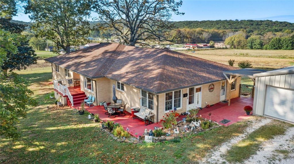16256 W Highway 62, Prairie Grove, AR 72753