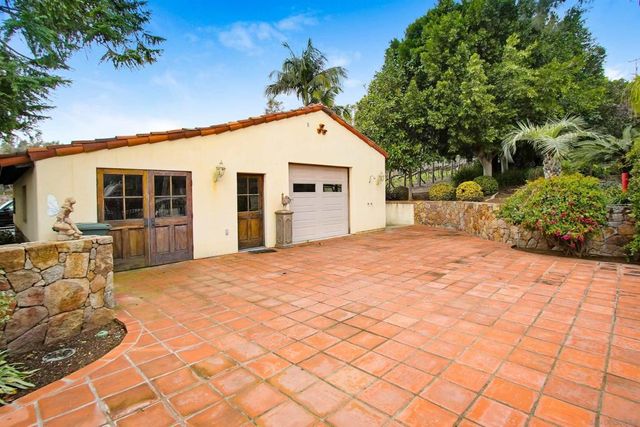 16757 Old Guejito Grade Road, Escondido, CA 92027