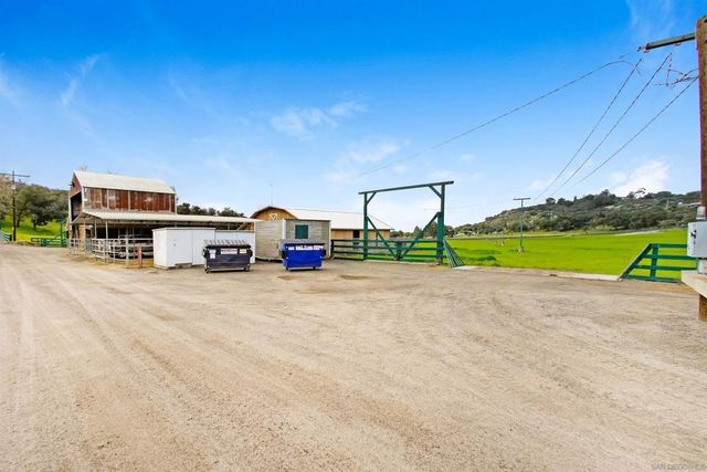 16757 Old Guejito Grade Road, Escondido, CA 92027