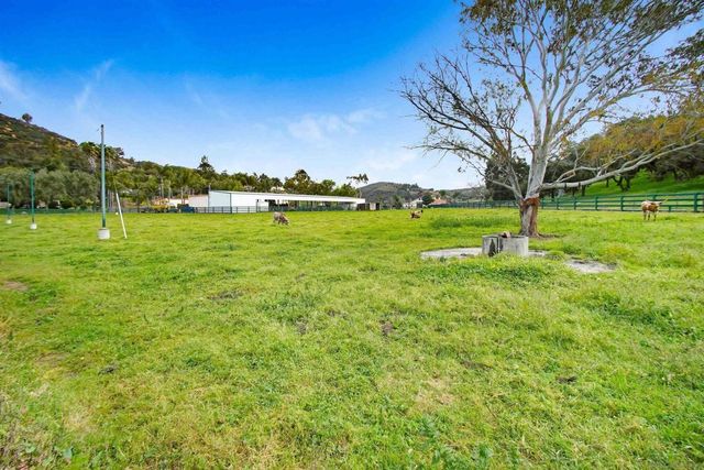 16757 Old Guejito Grade Road, Escondido, CA 92027