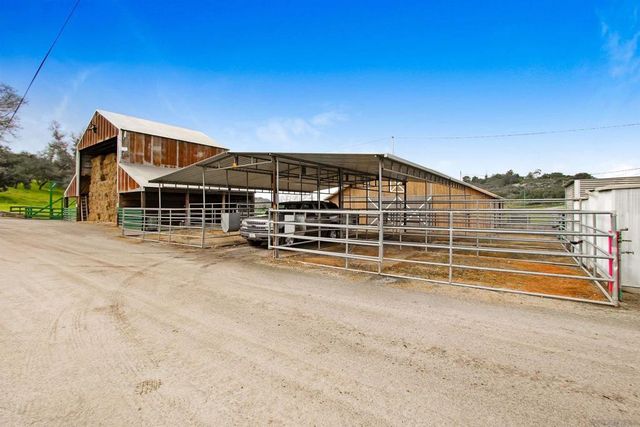 16757 Old Guejito Grade Road, Escondido, CA 92027