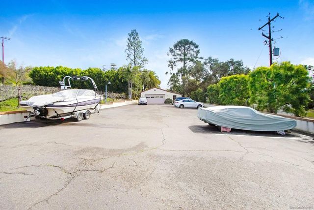 16757 Old Guejito Grade Road, Escondido, CA 92027