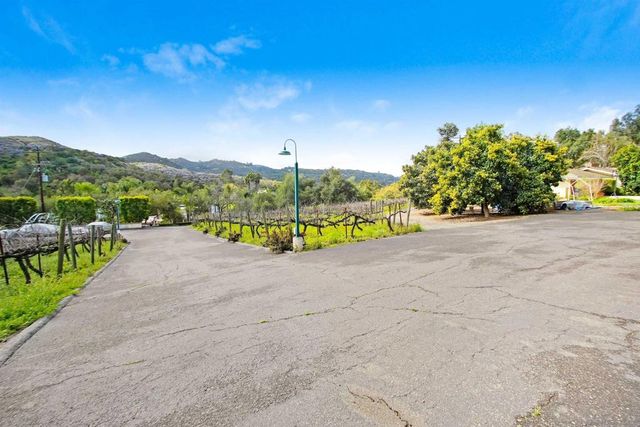 16757 Old Guejito Grade Road, Escondido, CA 92027