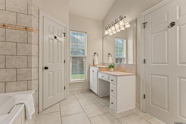 365 S Club Ave, St Gabriel, LA 70776