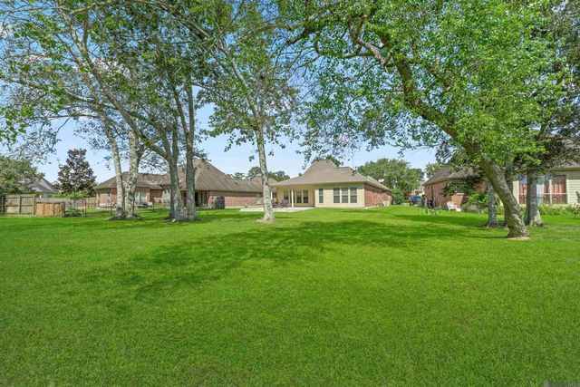 365 S Club Ave, St Gabriel, LA 70776