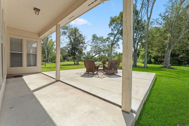 365 S Club Ave, St Gabriel, LA 70776