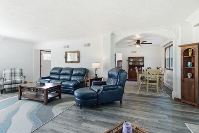 443 Schenley Rd, Gilpin Twp, PA 15656