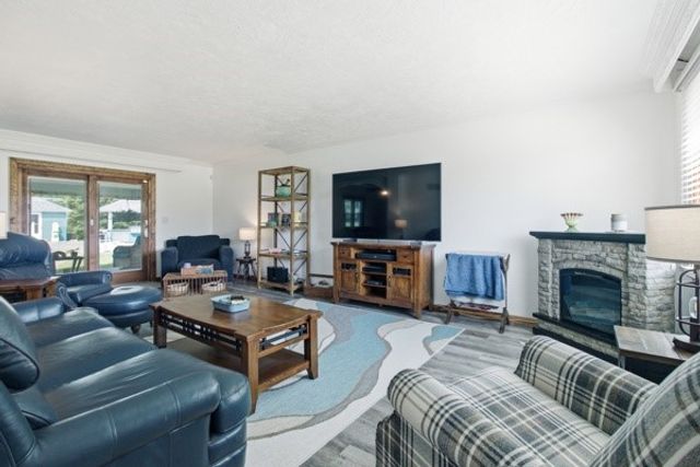 443 Schenley Rd, Gilpin Twp, PA 15656
