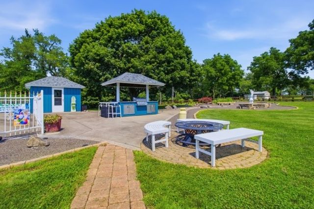 443 Schenley Rd, Gilpin Twp, PA 15656