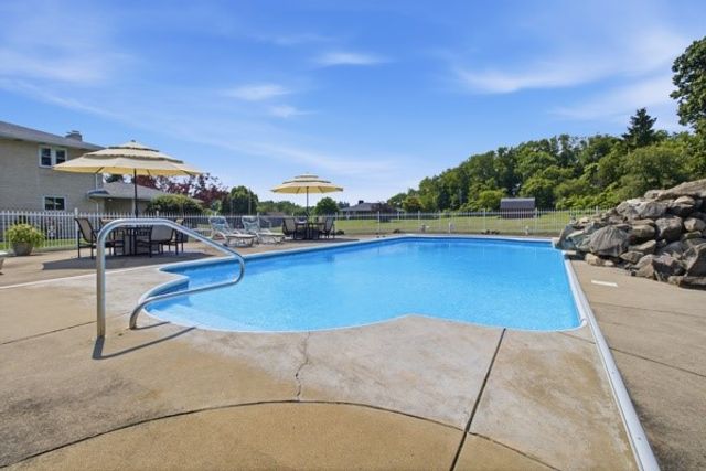 443 Schenley Rd, Gilpin Twp, PA 15656