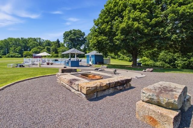 443 Schenley Rd, Gilpin Twp, PA 15656