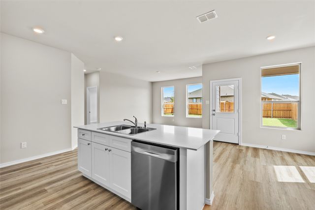 9729 Mcclane Farm Drive, Fort Worth, TX 76036