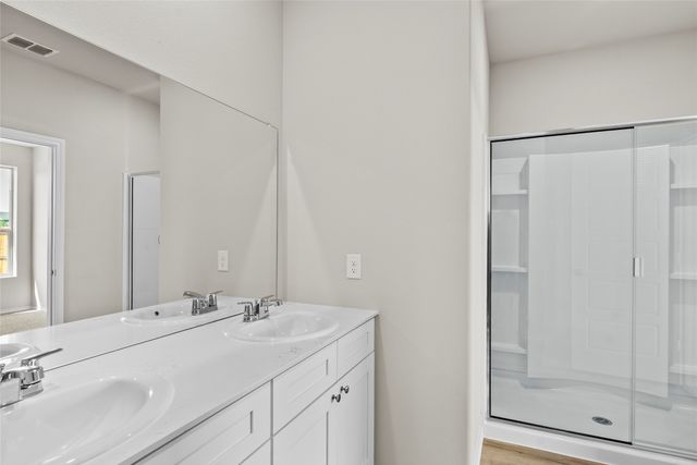 9729 Mcclane Farm Drive, Fort Worth, TX 76036