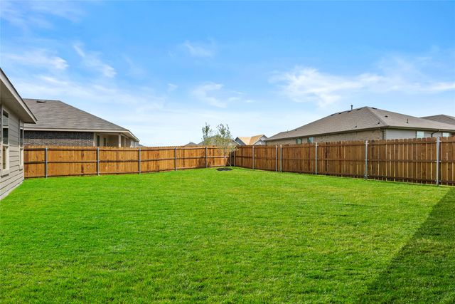 9729 Mcclane Farm Drive, Fort Worth, TX 76036