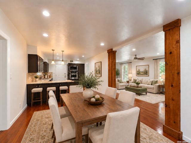 202 Donella Dr, San Antonio, TX 78232