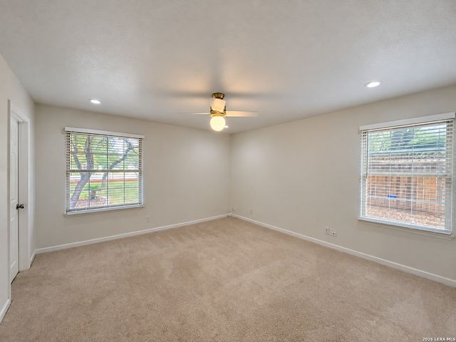 202 Donella Dr, San Antonio, TX 78232