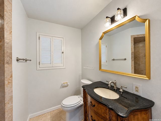 202 Donella Dr, San Antonio, TX 78232