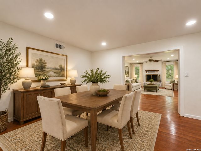 202 Donella Dr, San Antonio, TX 78232