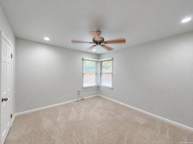 202 Donella Dr, San Antonio, TX 78232