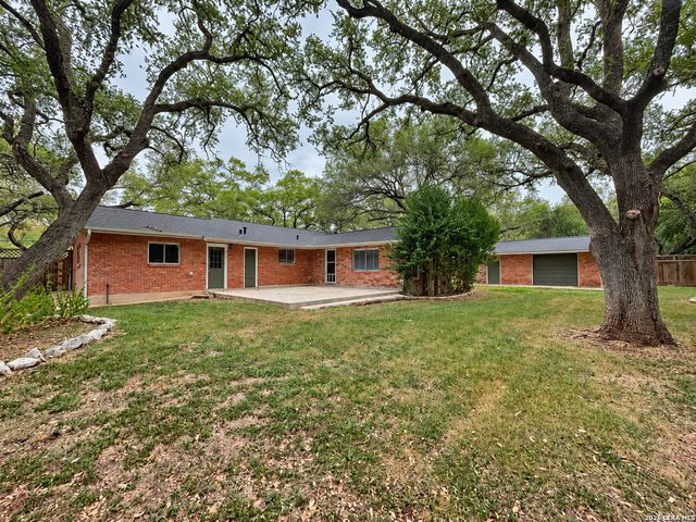202 Donella Dr, San Antonio, TX 78232