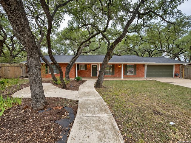 202 Donella Dr, San Antonio, TX 78232