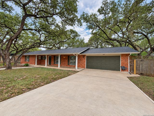 202 Donella Dr, San Antonio, TX 78232