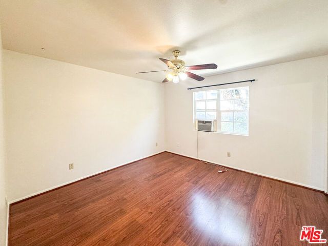 750 Hyperion Avenue 2, Los Angeles, CA 90029