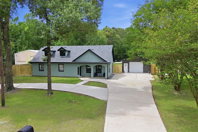 12739 Woodcreek Drive, Willis, TX 77318