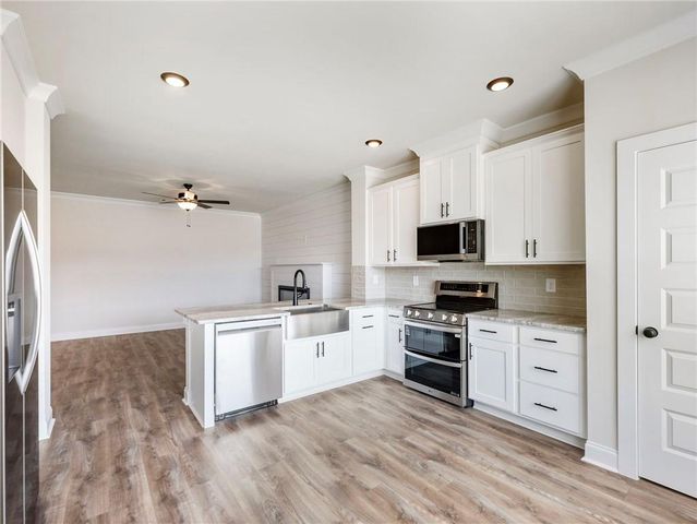 208 Grand Highlands Court, Winder, GA 30680