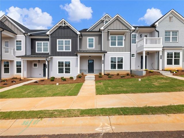 208 Grand Highlands Court, Winder, GA 30680