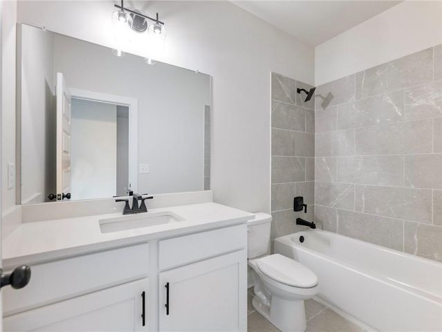 208 Grand Highlands Court, Winder, GA 30680