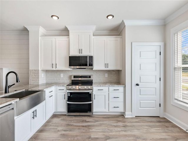 208 Grand Highlands Court, Winder, GA 30680