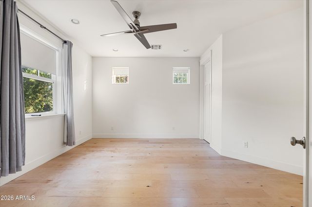 3307 E SELLS Drive, Phoenix, AZ 85018