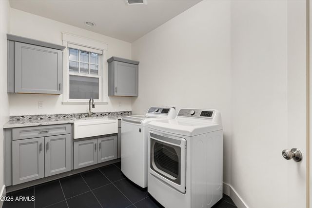 3307 E SELLS Drive, Phoenix, AZ 85018