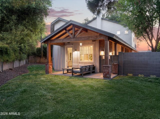 3307 E SELLS Drive, Phoenix, AZ 85018