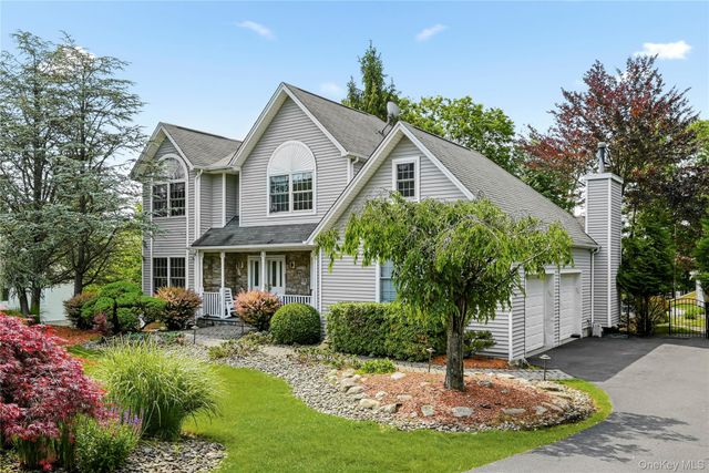 11 Country Hollow, Highland Mills, NY 10930