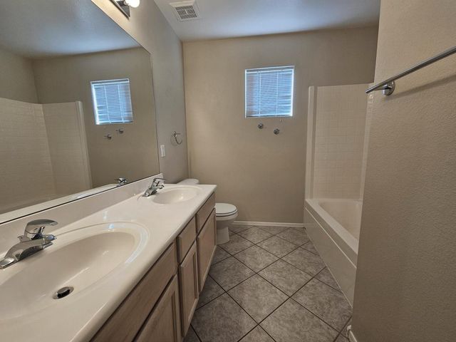 2294 E Cherry Hills Place, Chandler, AZ 85249