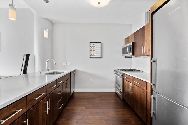 43 Westland Avenue U602, Boston, MA 02115