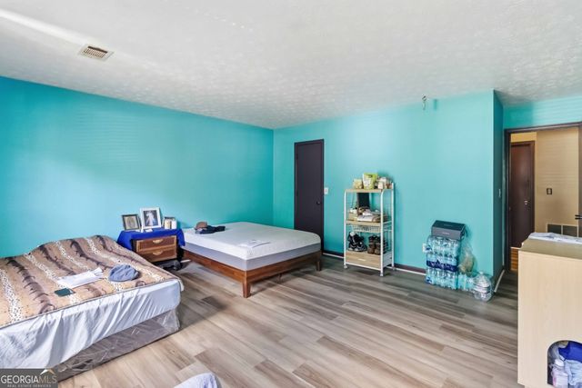 5556 Weatherford Road, Norcross, GA 30093