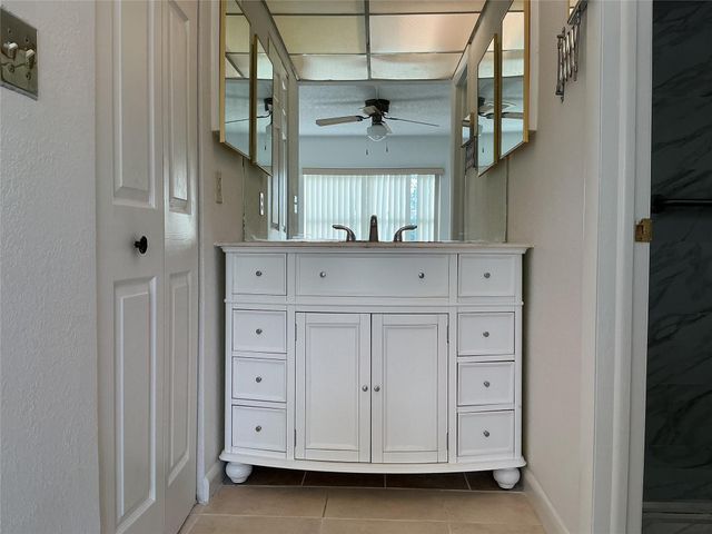 9481 Sunrise Lakes Boulevard 102, Sunrise, FL 33322