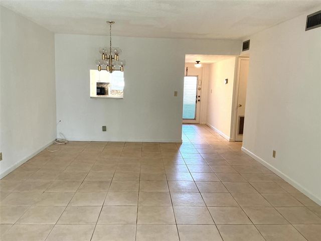 9481 Sunrise Lakes Boulevard 102, Sunrise, FL 33322