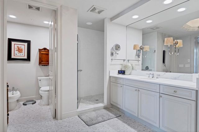 35 WATERGATE DRIVE 1203, Sarasota, FL 34236