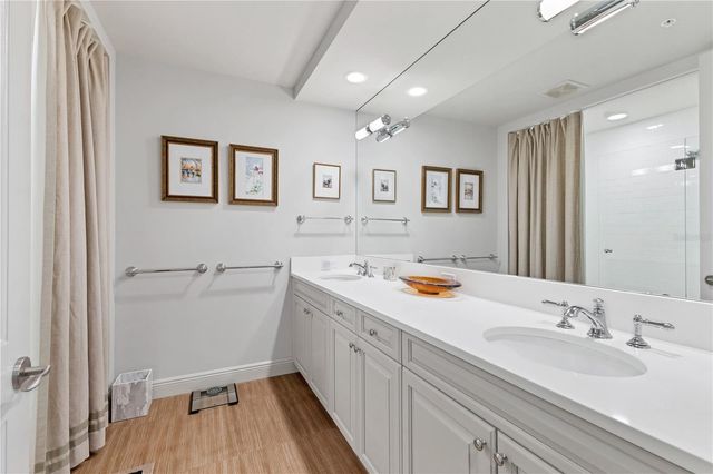 35 WATERGATE DRIVE 1203, Sarasota, FL 34236