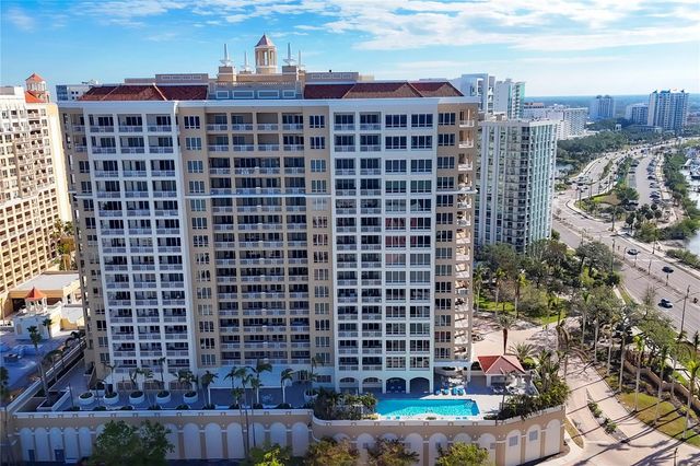 35 WATERGATE DRIVE 1203, Sarasota, FL 34236