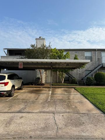 8787 Brae Acres Road 103, Houston, TX 77074