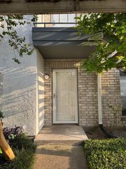 8787 Brae Acres Road 103, Houston, TX 77074