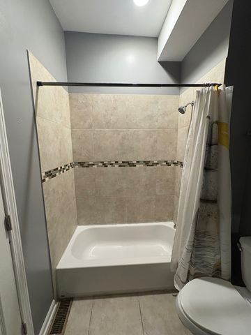 524 W 78th Street 1, Chicago, IL 60620