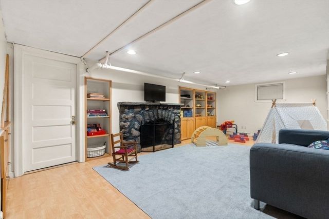 123 Walnut Hill Road, Newton, MA 02461