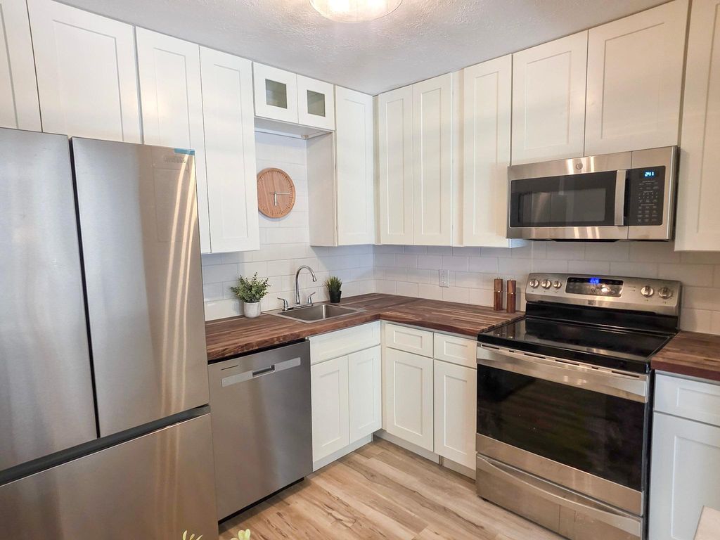5627 Green Circle Drive 121, Minnetonka, MN 55343 — photo 3